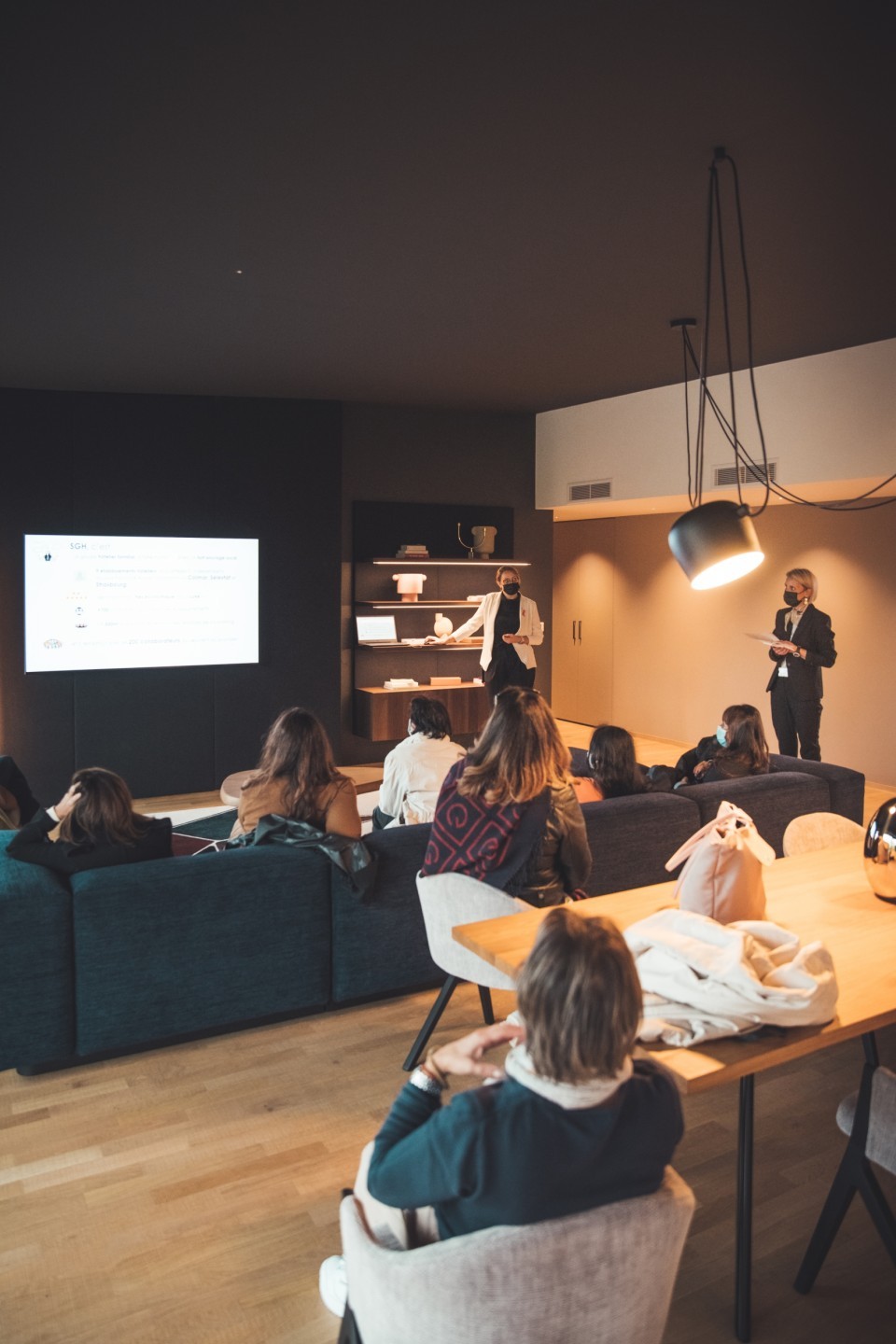 presentation_de_l_esquisse_hotel.jpg