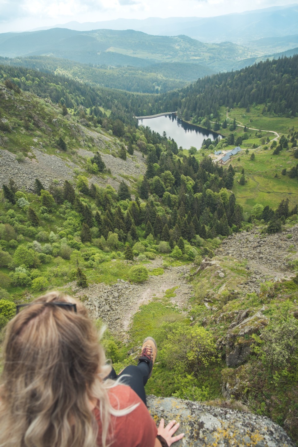 point_de_vue_sur_le_lac_du_forlet_depuis_le_gazon_du_faing_1_.jpg